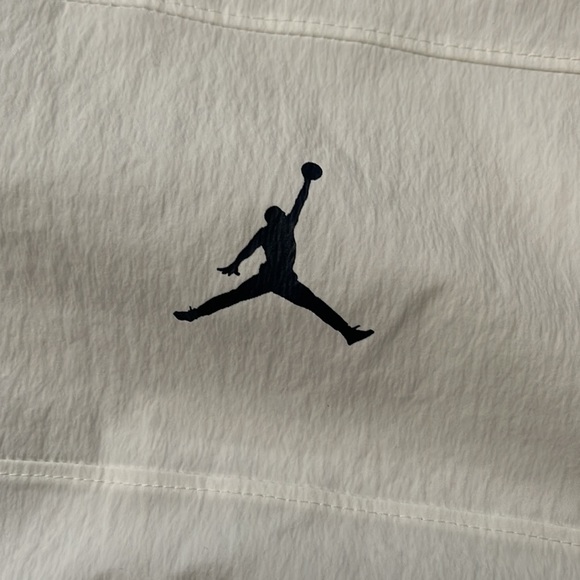 NWT Men’s JORDAN Short Sleeve White Michigan Pullover Size XXL - Picture 6 of 9